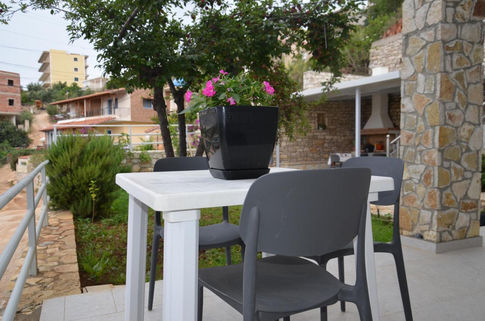 Harmonia Guest House 2 Himarë Exteriér fotografie