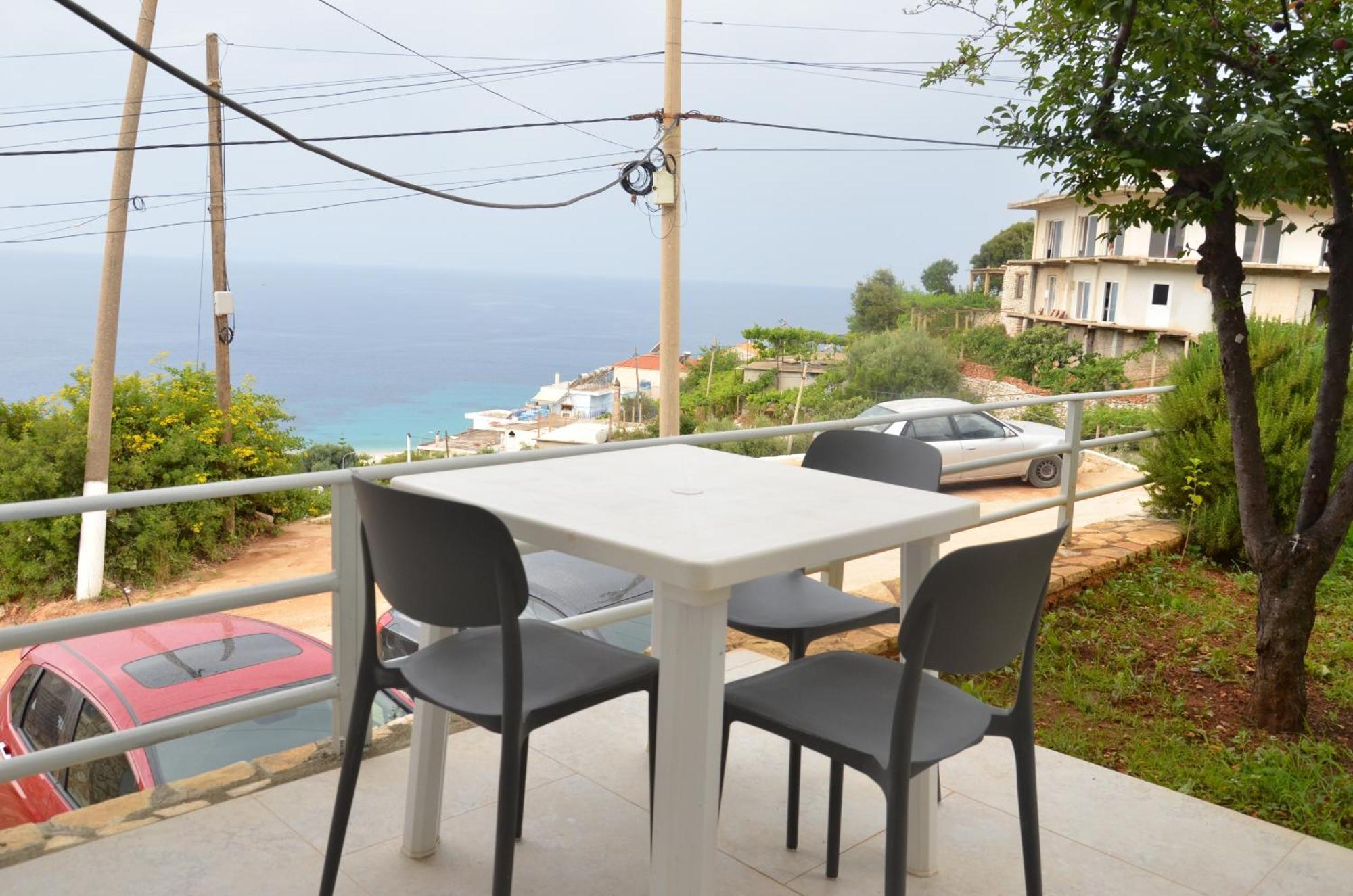 Harmonia Guest House 2 Himarë Exteriér fotografie
