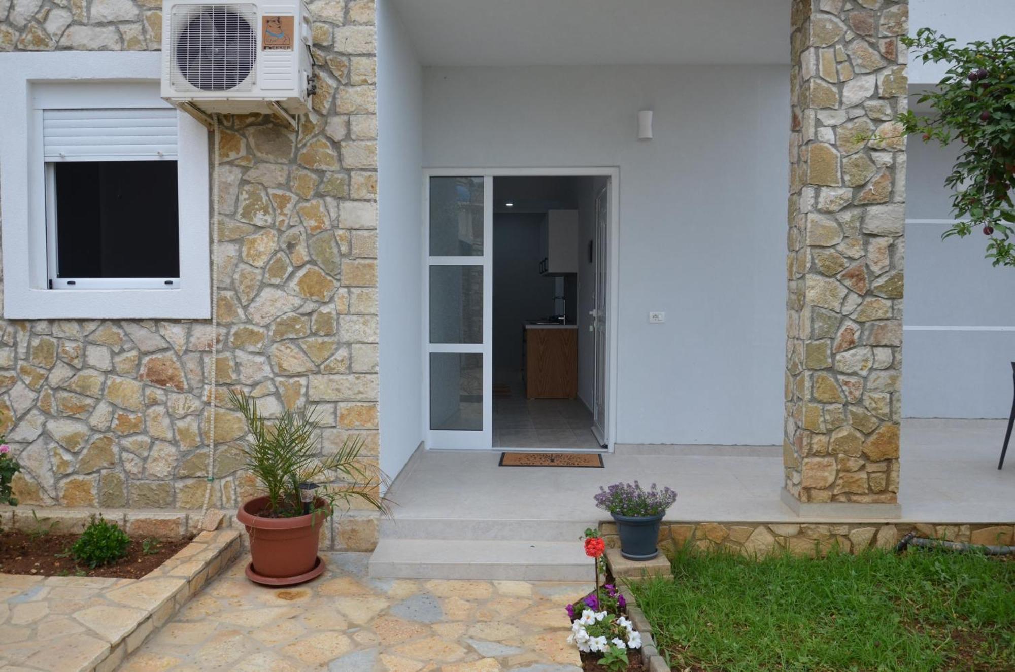 Harmonia Guest House 2 Himarë Exteriér fotografie