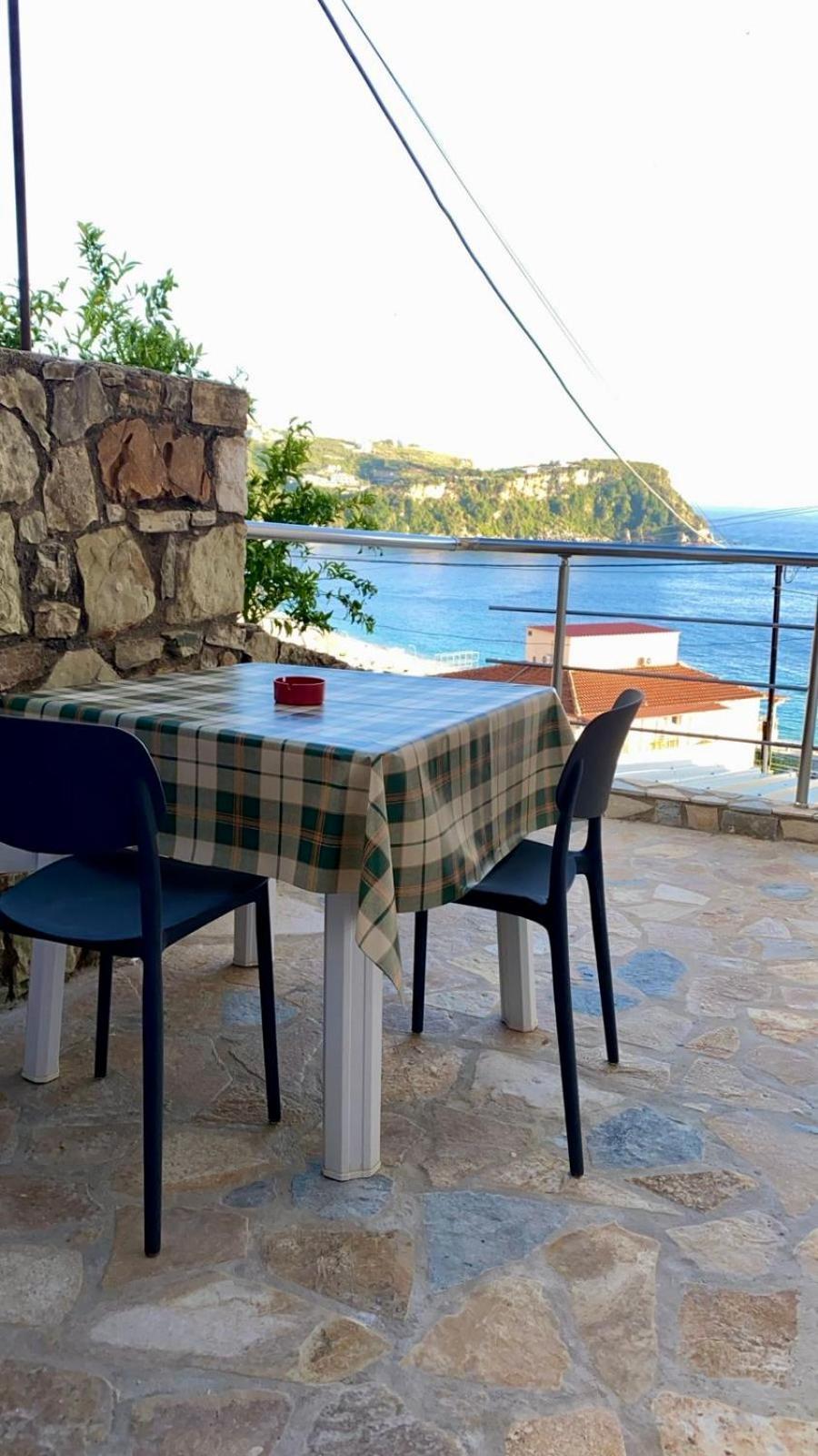 Harmonia Guest House 2 Himarë Pokoj fotografie
